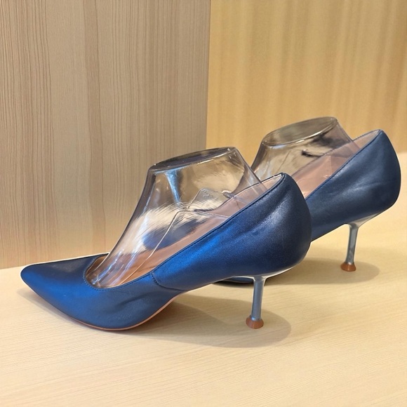 Halston Blue Vegan Leather Pointed Toe Heels Size 10 - Picture 10 of 10